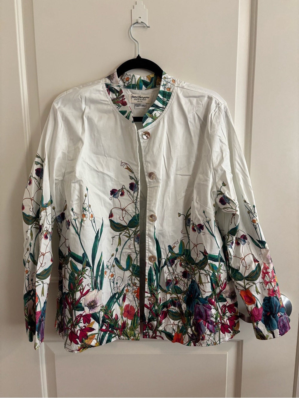 Norm Thompson Vintage Printed Floral White Women's Jacket